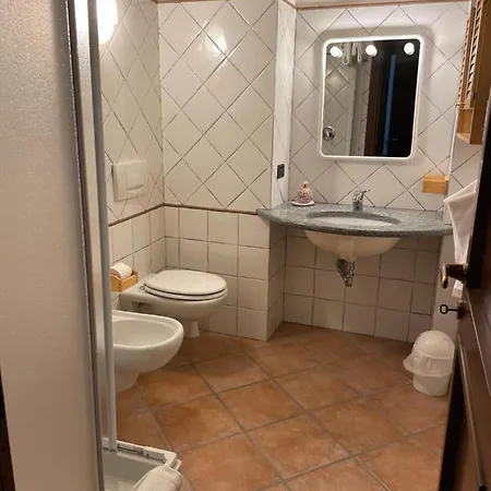 Pompeia 2 Alba (Piedmont)